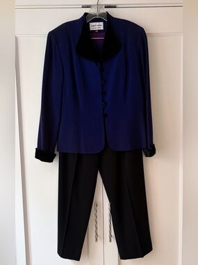 Albert Nipon Petite 10P Wool Pantsuit Blue Black Velvet Trim Vintage